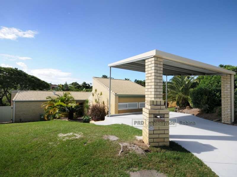 9 Mowla Drive, Ashmore QLD 4214