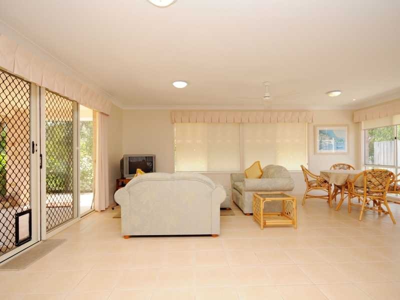 2 Watergum Parade, Molendinar QLD 4214