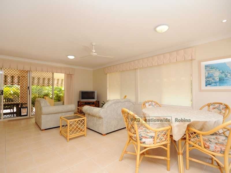 2 Watergum Parade, Molendinar QLD 4214