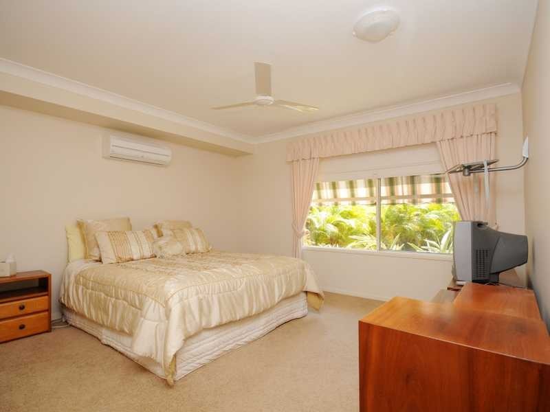 2 Watergum Parade, Molendinar QLD 4214