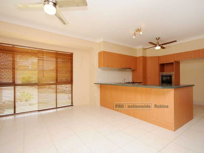 Unit 2/12 Gammon Drive, Varsity Lakes QLD 4227