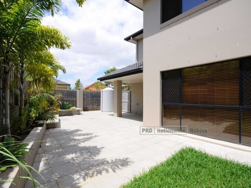 Unit 2/12 Gammon Drive, Varsity Lakes QLD 4227