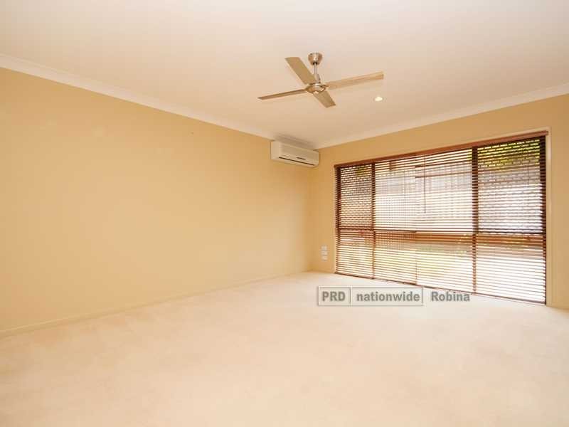 Unit 2/12 Gammon Drive, Varsity Lakes QLD 4227