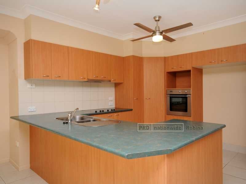 Unit 2/12 Gammon Drive, Varsity Lakes QLD 4227