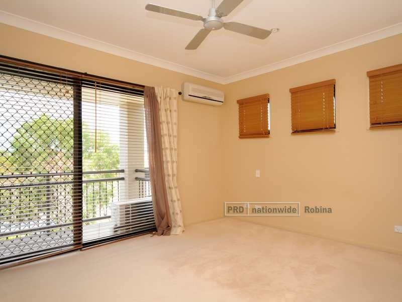 Unit 2/12 Gammon Drive, Varsity Lakes QLD 4227