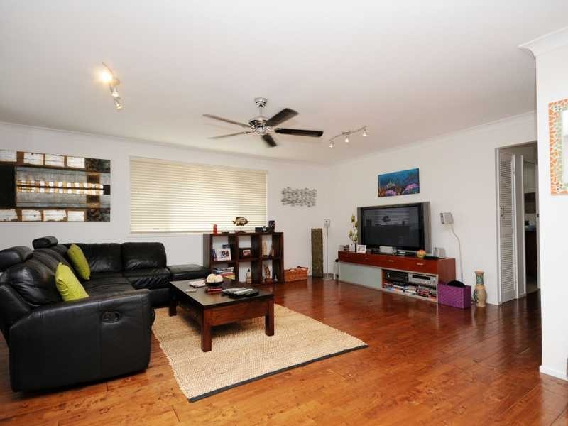 31 Nalkari Street, Coombabah QLD 4216