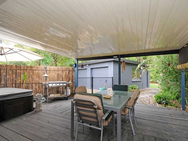 31 Nalkari Street, Coombabah QLD 4216