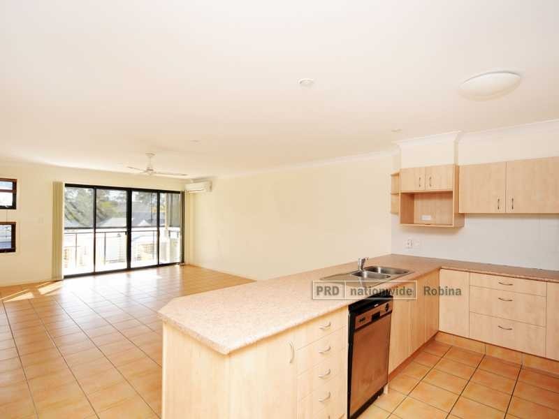 Unit 1/12 Lantau Crescent, Varsity Lakes QLD 4227