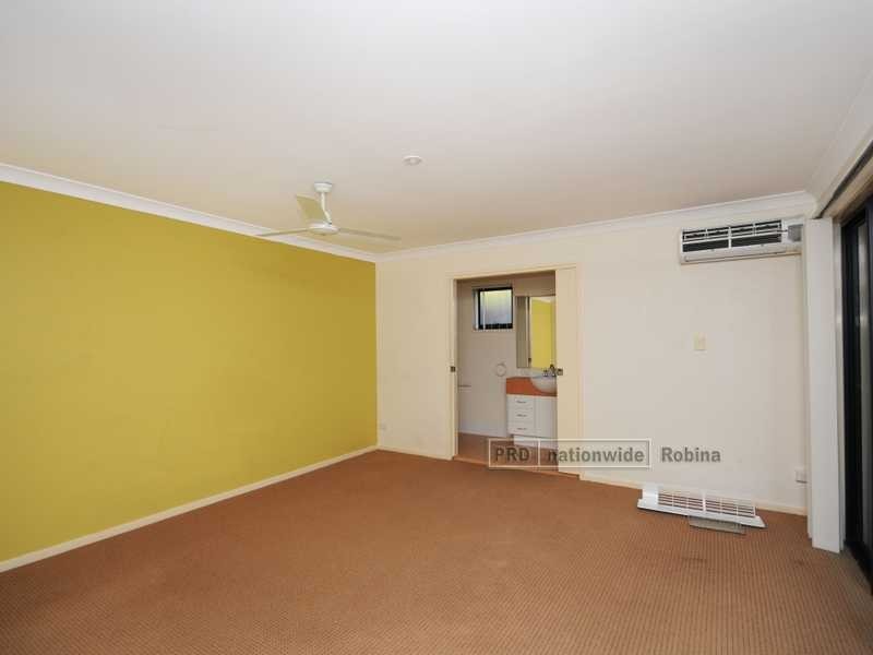 Unit 1/12 Lantau Crescent, Varsity Lakes QLD 4227