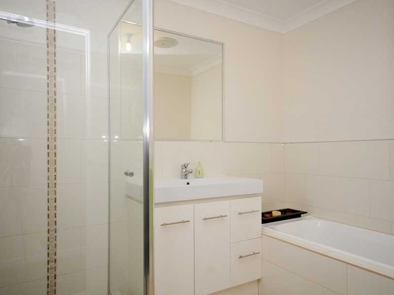 53 York Creek Crescent, Reedy Creek QLD 4227