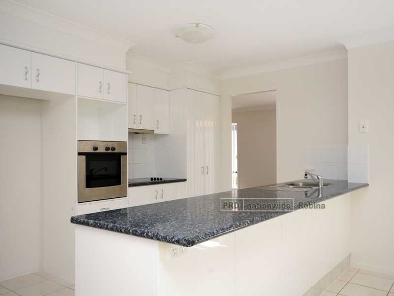 4 Carpentaria Court, Robina QLD 4226