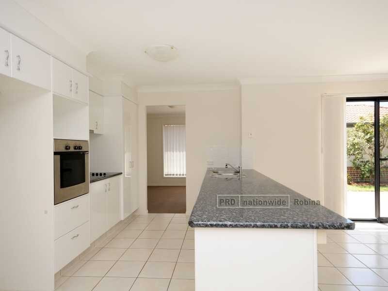 4 Carpentaria Court, Robina QLD 4226