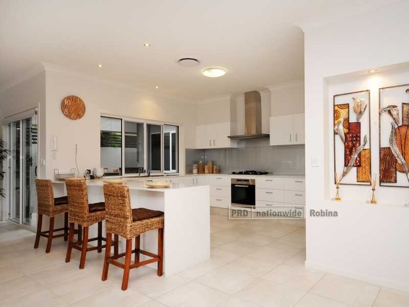 13 Tindari Place, Varsity Lakes QLD 4227