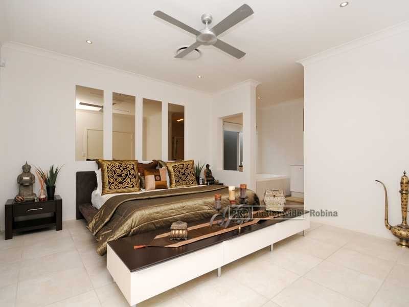 13 Tindari Place, Varsity Lakes QLD 4227