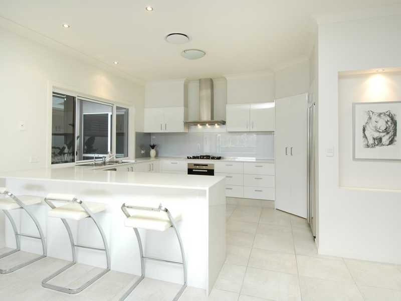 13 Tindari Place, Varsity Lakes QLD 4227