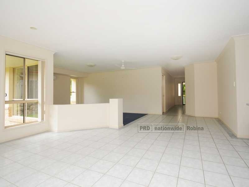 93 Swanton Drive, Mudgeeraba QLD 4213