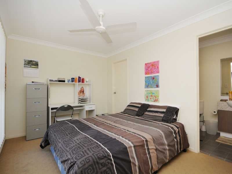 6/2 Palma Crescent, Varsity Lakes QLD 4227