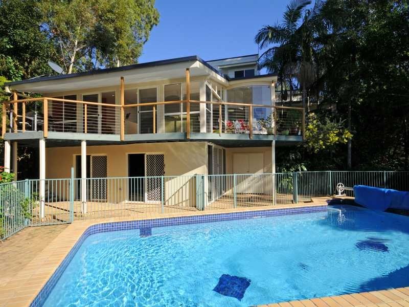112 Simpsons Road, Currumbin Waters QLD 4223