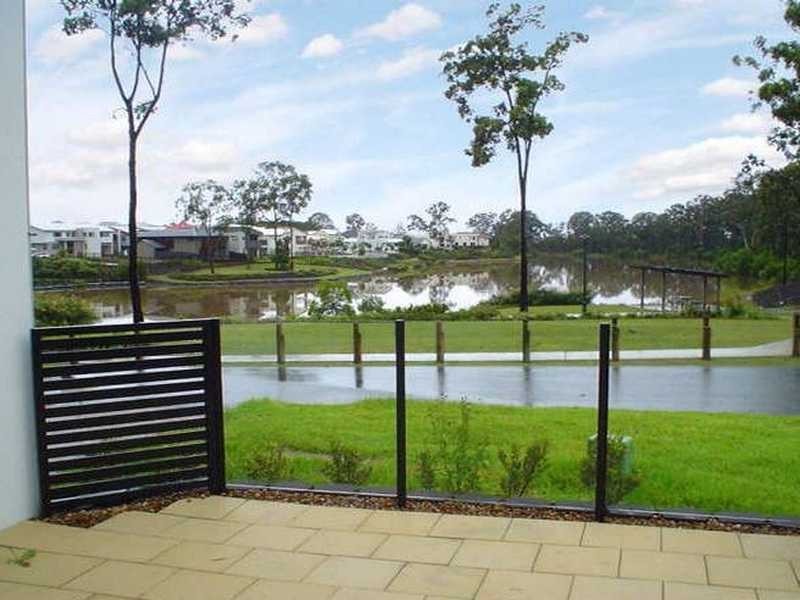 Unit 3/26 Castello Circuit, Varsity Lakes QLD 4227