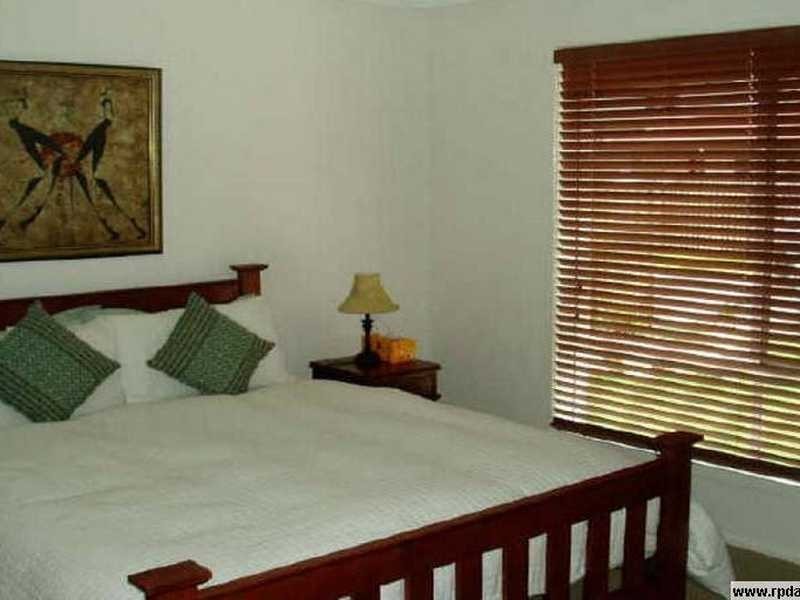 9 Scots Place, Robina QLD 4226