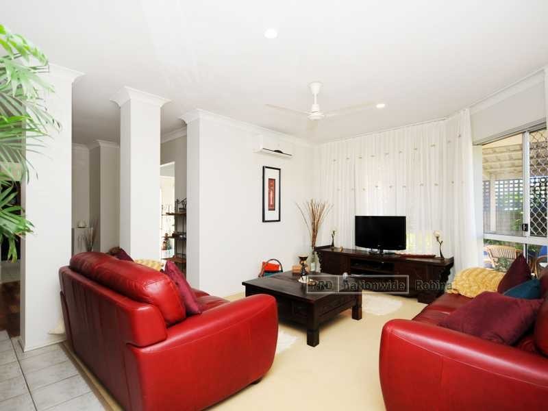 18 Dartmouth Court, Varsity Lakes QLD 4227