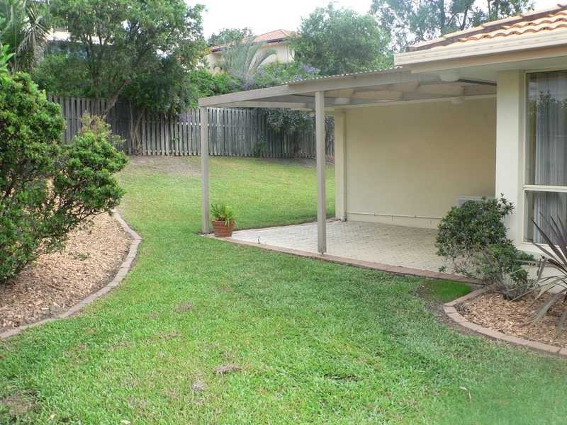 4 Glastonbury Drive, Mudgeeraba QLD 4213