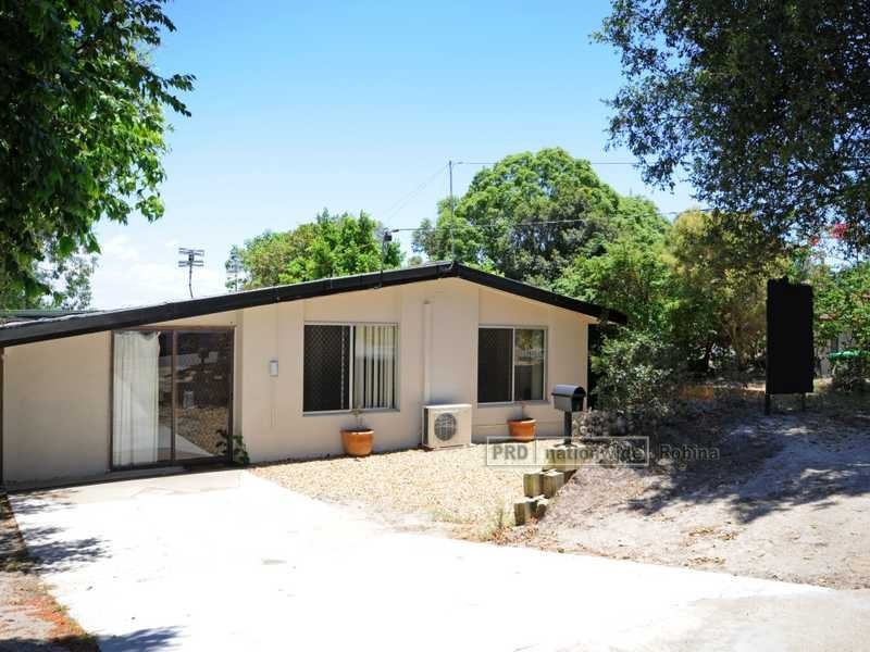 9 Willow Street, Varsity Lakes QLD 4227