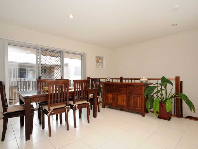 Unit 6/7 Castello Circuit, Varsity Lakes QLD 4227