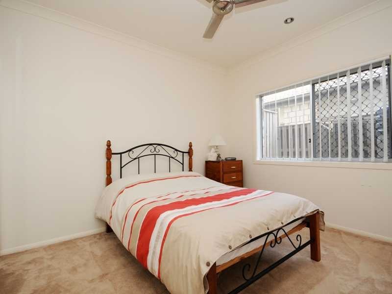 Unit 6/7 Castello Circuit, Varsity Lakes QLD 4227