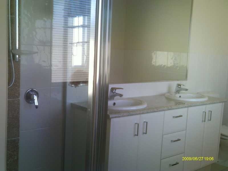 Unit 6/7 Castello Circuit, Varsity Lakes QLD 4227