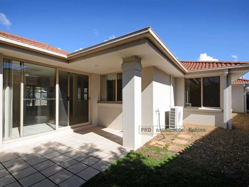 17 Daryl Drive, Varsity Lakes QLD 4227