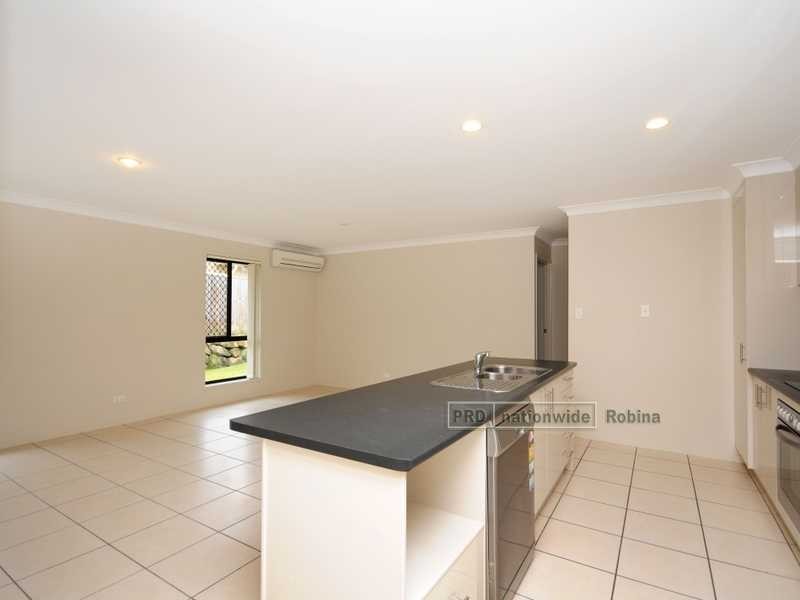 28 Antonson Crescent, Mudgeeraba QLD 4213