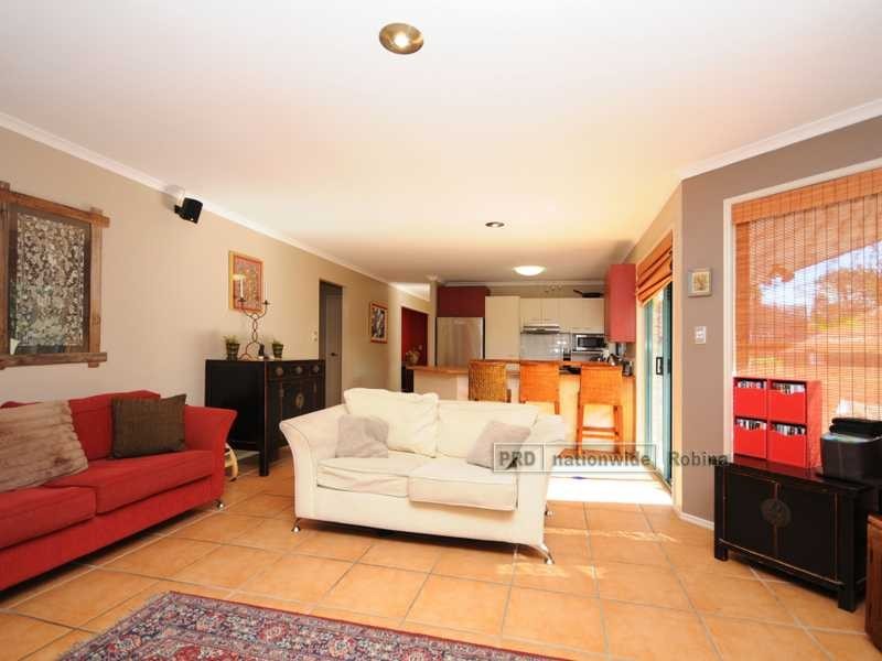 20 Dunedin Close, Merrimac QLD 4226