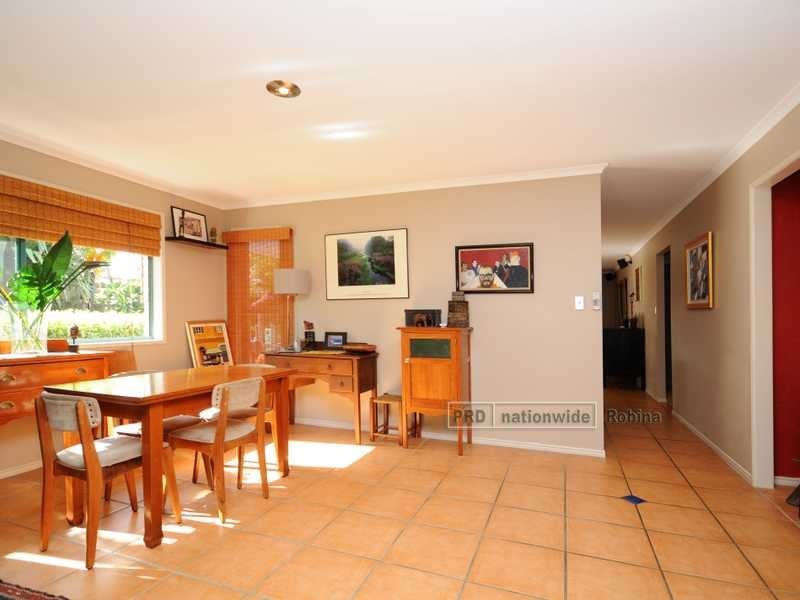 20 Dunedin Close, Merrimac QLD 4226