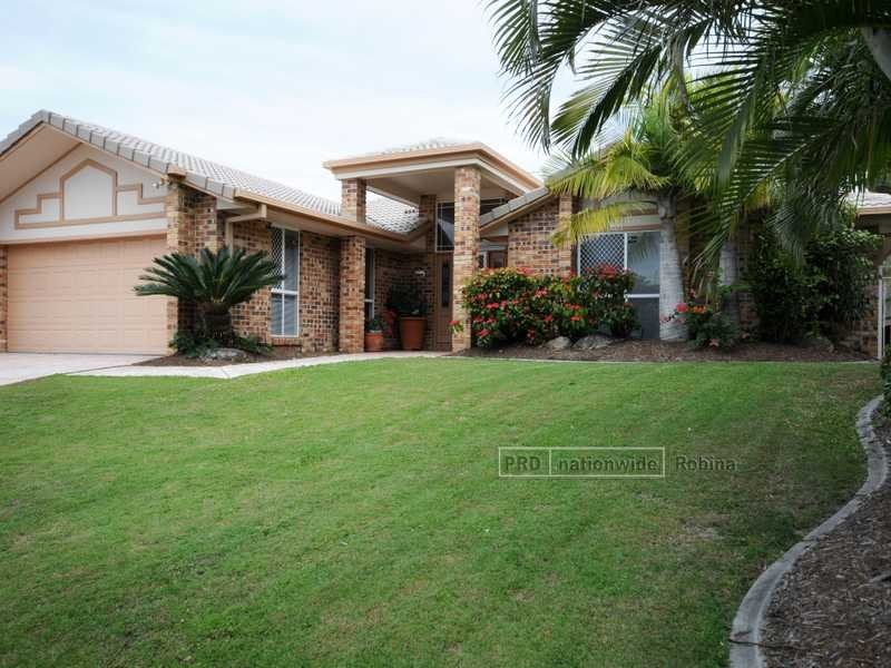 26 Clipper Boulevarde, Clear Island Waters QLD 4226