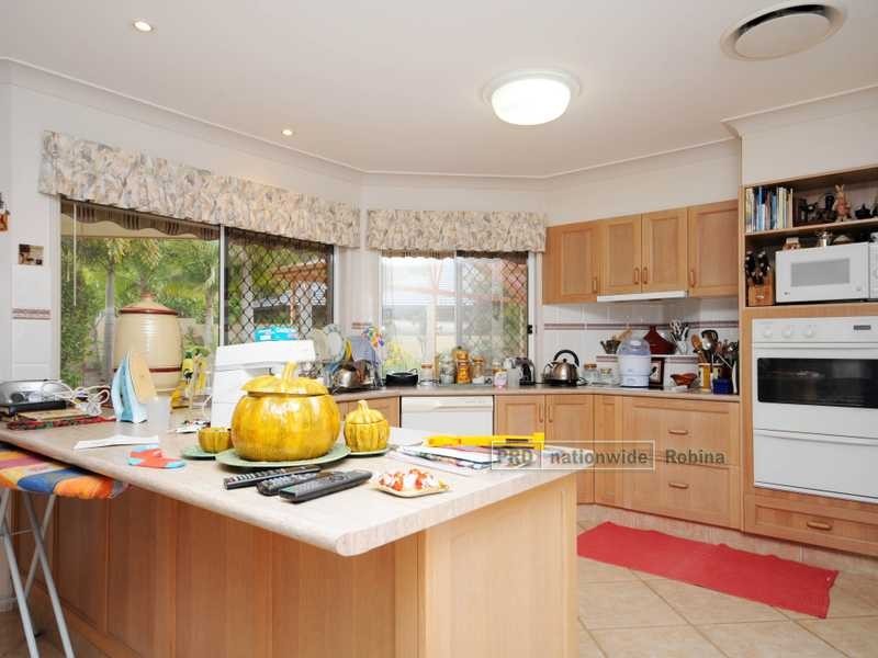 26 Clipper Boulevarde, Clear Island Waters QLD 4226