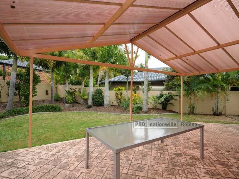 26 Clipper Boulevarde, Clear Island Waters QLD 4226