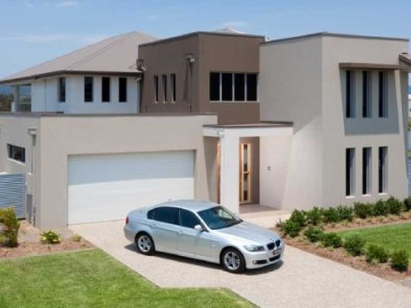 5072 Emerald Islands Drive, Carrara QLD 4211