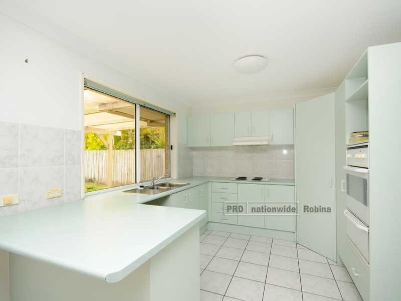 15 Stockman Crescent, Mudgeeraba QLD 4213
