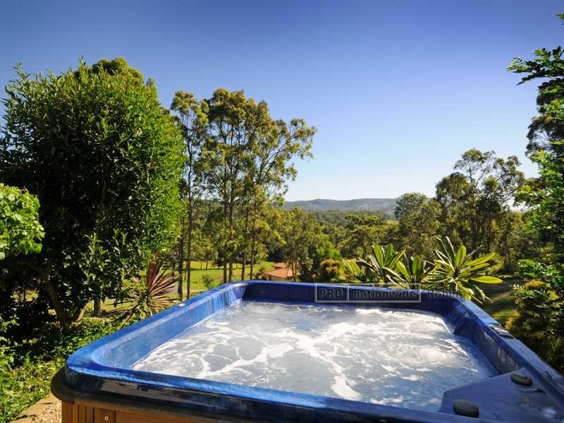 9 Riverina Court, Mudgeeraba QLD 4213