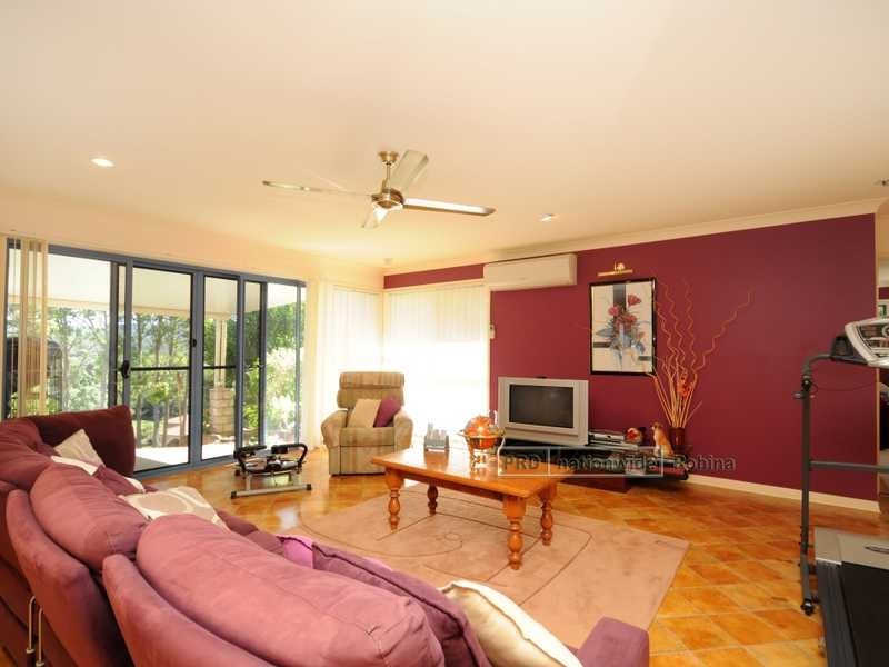 9 Riverina Court, Mudgeeraba QLD 4213