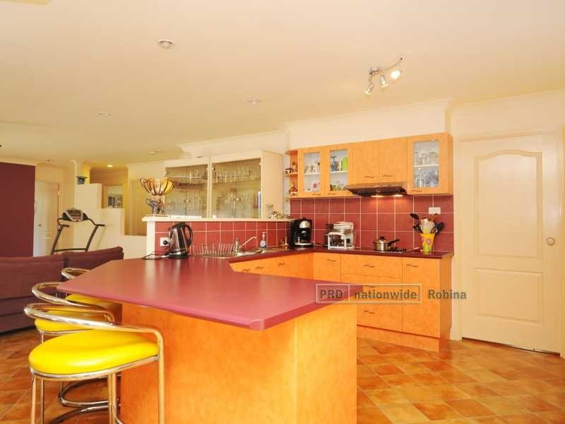 9 Riverina Court, Mudgeeraba QLD 4213