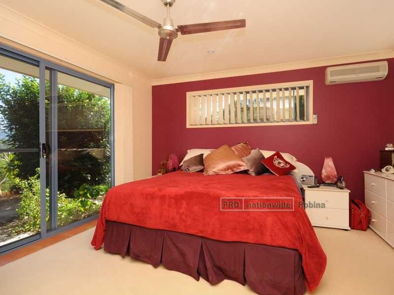 9 Riverina Court, Mudgeeraba QLD 4213