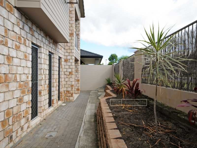 Unit 4/7 Castello Circuit, Varsity Lakes QLD 4227