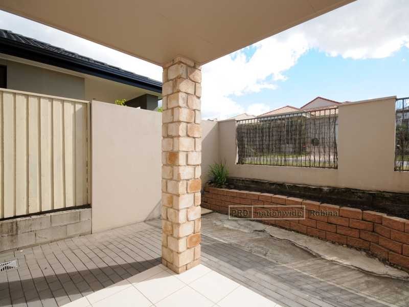 Unit 4/7 Castello Circuit, Varsity Lakes QLD 4227