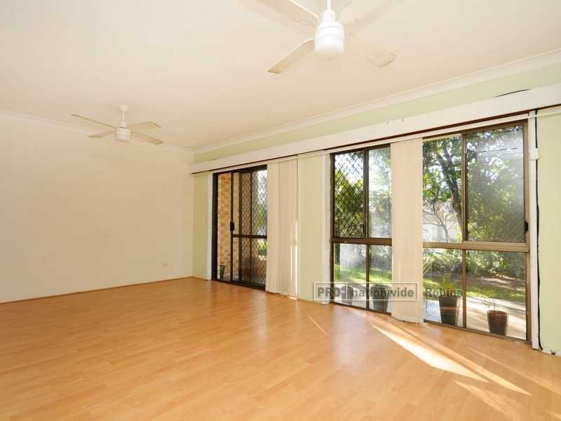 Unit 2/54 Karbunya Street, Mermaid Waters QLD 4218