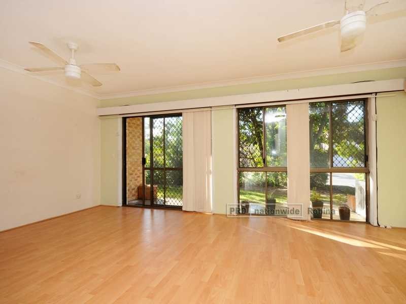 Unit 2/54 Karbunya Street, Mermaid Waters QLD 4218