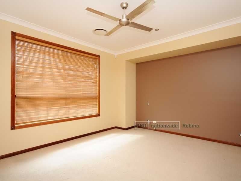 7 Tindari Place, Varsity Lakes QLD 4227