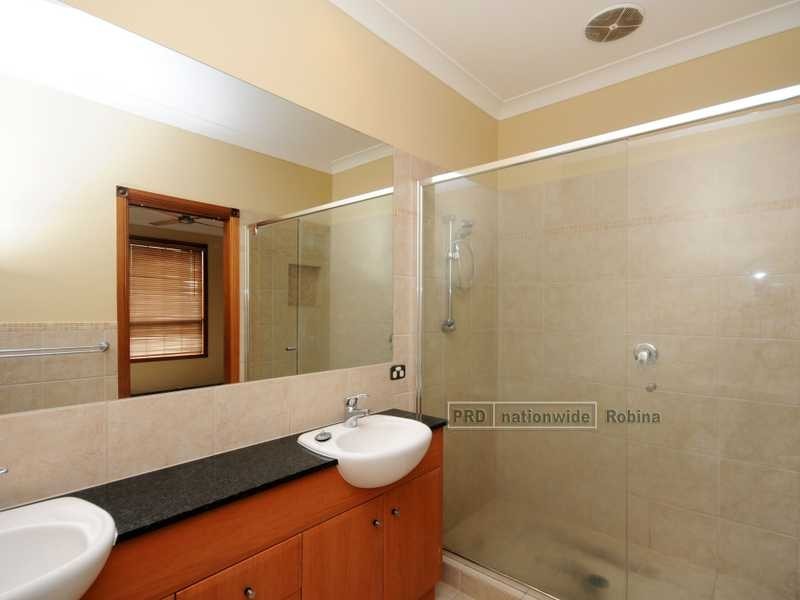 7 Tindari Place, Varsity Lakes QLD 4227