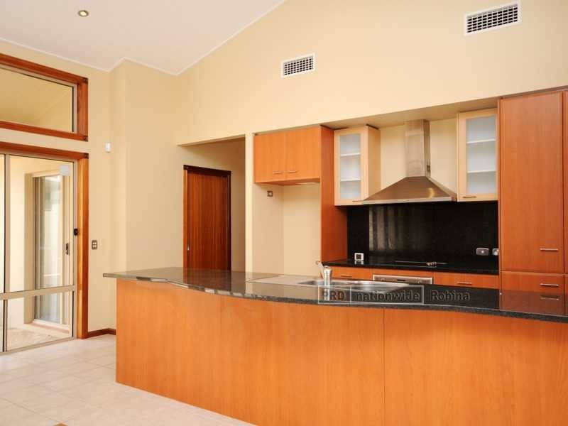 7 Tindari Place, Varsity Lakes QLD 4227